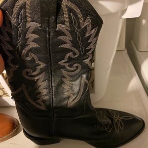 Black Cowboy Boots